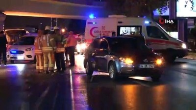 sivil polis -  Polisin 'Dur' ihtarına uymayan otomobil sürücüsü ticari otomobile çarptı  Videosu