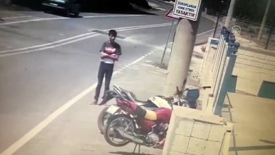 tekstil iscisi - Denizli'de motosiklet hırsızlığı güvenlik kamerasında  Videosu