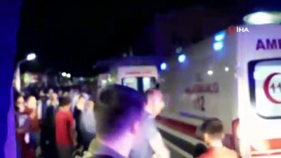 teror saldirisi -  Kulp'taki patlamada şehit olanların cenazesi hastanelere taşınıyor Videosu