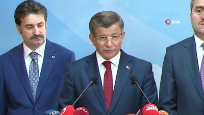  Ahmet Davutoğlu, AK Parti’den istifasını açıkladı, yeni siyasi parti sinyali verdi