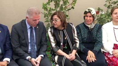 paramotor -  Başkan Fatma Şahin, gurme ve gastronomi yazarları ile birlikte fıstık topladı  Videosu