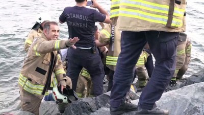 itfaiye eri - Denize düşen genç kurtarıldı - İSTANBUL Videosu