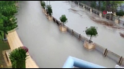  - İspanya’yı Sel Vurdu: 3 Ölü 