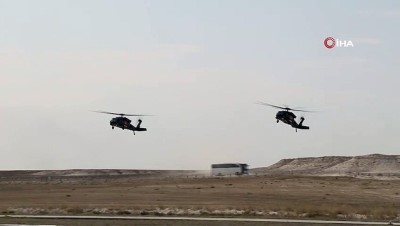  Çelik Kanatlar Helikopter Akrobasi Ekibi Sivrihisar semalarında
