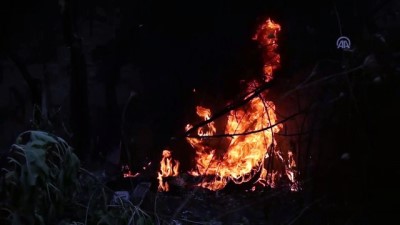 insaat malzemesi - Sosyal medyadan canlı izledikleri yangına bidonlarla koştular - ANTALYA Videosu