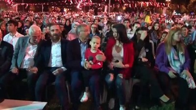 cocuk oyunlari -  Beykoz'da binlerce kişi Serebral Palsi hastalığına dikkat çekmek için gökyüzüne ışık tuttu  Videosu