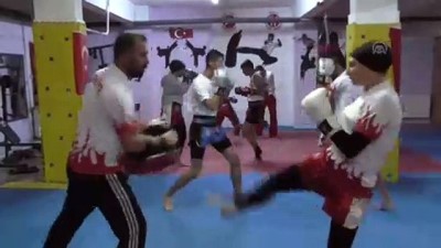 lise ogrencisi - Milli kick boksçudan 3,5 yılda 15 madalya - KONYA  Videosu
