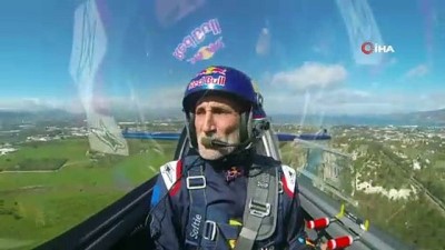 akrobasi pilotu -  Red Bull Air Race Teknofest’te nefes kesecek  Videosu