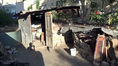 yasli kadin -  Antalya'da 92 yaşındaki kadına baltalı gasp  Videosu