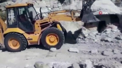  Kapadokya’da 152 kaçak yapı yıkıldı