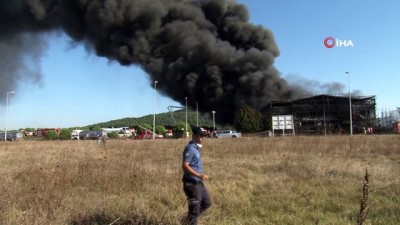 emniyet seridi -  Tuzla'da fabrikadan yeniden alevler yükseldi Videosu