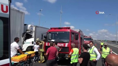  Kuzey Marmara otoyolunda kamyon ile tır çarpıştı: 1 yaralı