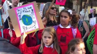 İngiltere'de iklim değişikliğine karşı protesto - LONDRA 