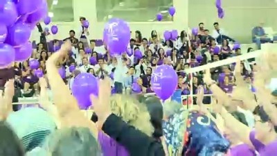kanserle mucadele - Kanser hastası kadınlar doktorlarla voleybol maçı yaptı - ANKARA Videosu