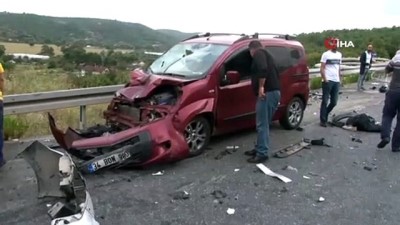  Kuzey Marmara Otoyolu'nda Ali Bahadır bağlantı yolunda zincirleme kaza meydana geldi. Ölü ve yaralıların olduğu öğrenildi. 