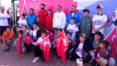 dunya sampiyonu - Milli sporcular Haliç'te kulaç attı - İSTANBUL  Videosu