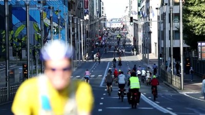 pazar gunu - 'Otomobilsiz Gün' etkinliği - BRÜKSEL Videosu