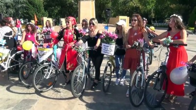 kahkaha - 'Süslü Kadınlar Bisiklet Turu' etkinliği - ZONGULDAK Videosu