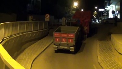 is makinesi - Yokuşta arızalanan kamyoneti traktör durdurdu - GAZİANTEP  Videosu