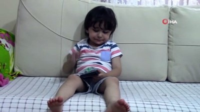 akilli telefon -  3,5 yaşındaki miniğin telefon tutkusu uykuya böyle yenik düştü  Videosu