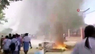  - Endonezya’da protestocular binaları ateşe verdi: 20 ölü