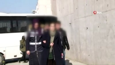 silahli teror orgutu -  Mardin merkezli 3 ilde FETÖ operasyonu: 5 gözaltı Videosu