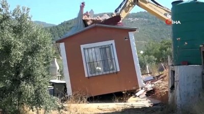 hazine arazisi -  Villa ve çiftlik evi yaparak 50 dönümlük ormanı katlettiler  Videosu