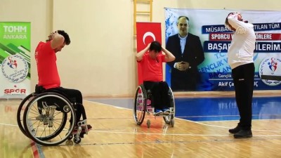 uluslararasi - Milli masa tenisçi Abdullah Öztürk: 'Şımarmaya lüksümüz yok' - ANKARA  Videosu
