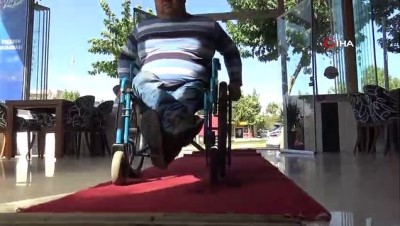menenjit hastaligi -  4 Yaşında tekerlekli sandalyeye mahkum oldu, azmi görenleri şaşırtıyor  Videosu