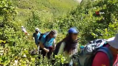 koordinat -  Dağcılar, Van Gölü için tırmandı  Videosu