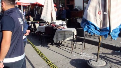 silahli kavga -  Erzurum’da akrabalar arasında silahlı kavga: 1’i ağır 3 yaralı Videosu