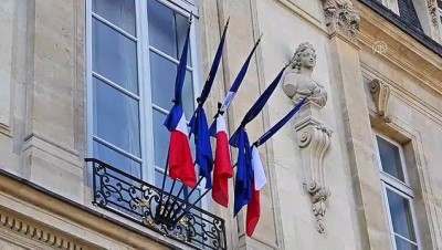 Elysee Sarayı'nın kapıları, Chirac'ı anmak isteyenler için açıldı - PARİS 