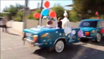 dugun arabasi - 'Hacı Mülayim' düğünlerin vazgeçilmezi oldu - MANİSA  Videosu