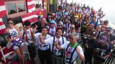 parasutle atlama -  - Malezya’da Nefes Kesen Etkinlik Videosu