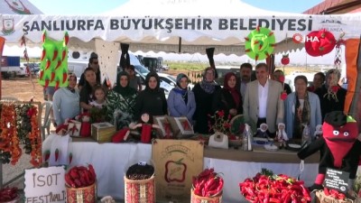 sabah kahvaltisi -  İsot Festivali renkli görüntülerle başladı. 'Dünyada Ronaldo, Messi neyse bizim içinde isotumuz öyledir.”  Videosu