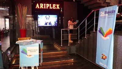 sinema salonu - 'Zilli Kurt' belgeselinin ilk gösterimi yapıldı - ADANA  Videosu