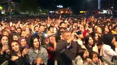 bayram seven -  Altın Safran Festivali'nde Edip Akbayram rüzgarı esti  Videosu