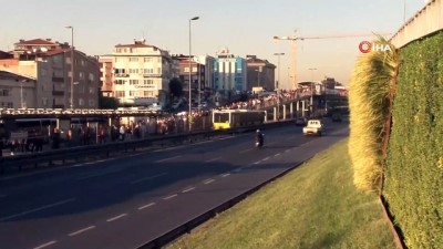 yangin tupu -  Darülaceze - Perpa Durağı’nda metrobüs yangını Videosu