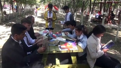  Iğdırlılar kitap okuma etkinliğinde buluştu 