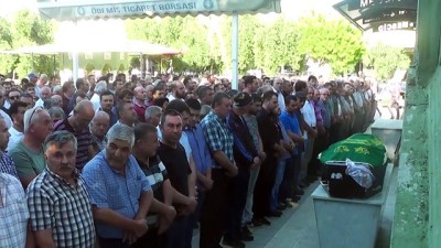 ruzgar sorfu - Kendi yaptığı pistten ölüme havalandı - Cenaze namazı (2) - İZMİR Videosu