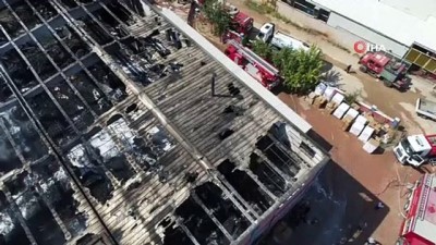  Bursa’da fabrika yangını söndürüldü, çalışmalar havadan görüntülendi 