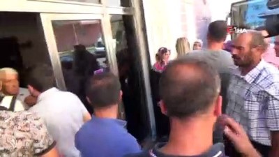 oturma eylemi -  HDP’liler ile oturma eylemi yapan aileler arasında arbede çıktı  Videosu