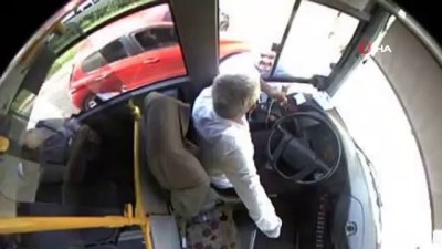  Otobüs şoförünü baltayla böyle tehdit etti