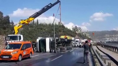 Anadolu Otoyolu'nda ambalajlı su yüklü tır devrildi - Otoyol ulaşıma açıldı - KOCAELİ