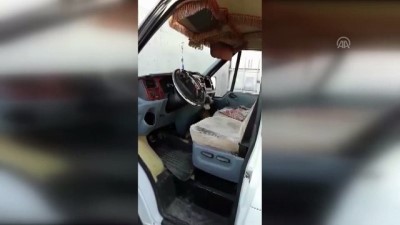 Van'da minibüsün tavanında kaçak sigara ele geçirildi 