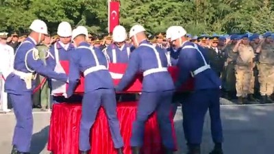 motorize ekip - Şehit jandarma uzman çavuşun cenazesi memleketine uğurlandı - İSTANBUL  Videosu