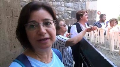 ibrani -  Akdamar Kilisesi yedinci ayin için hazır  Videosu