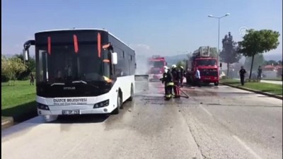 Halk otobüsünde yangın - DÜZCE 