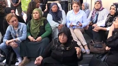 genclik kollari - HDP İl binası önünde eylem yapan aile tehdit edildiğini iddia etti (3) - DİYARBAKIR  Videosu