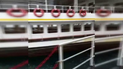mahsur kaldi -  Büyükada açıklarında vapur arızalandı, yolcular denizde mahsur kaldı  Videosu